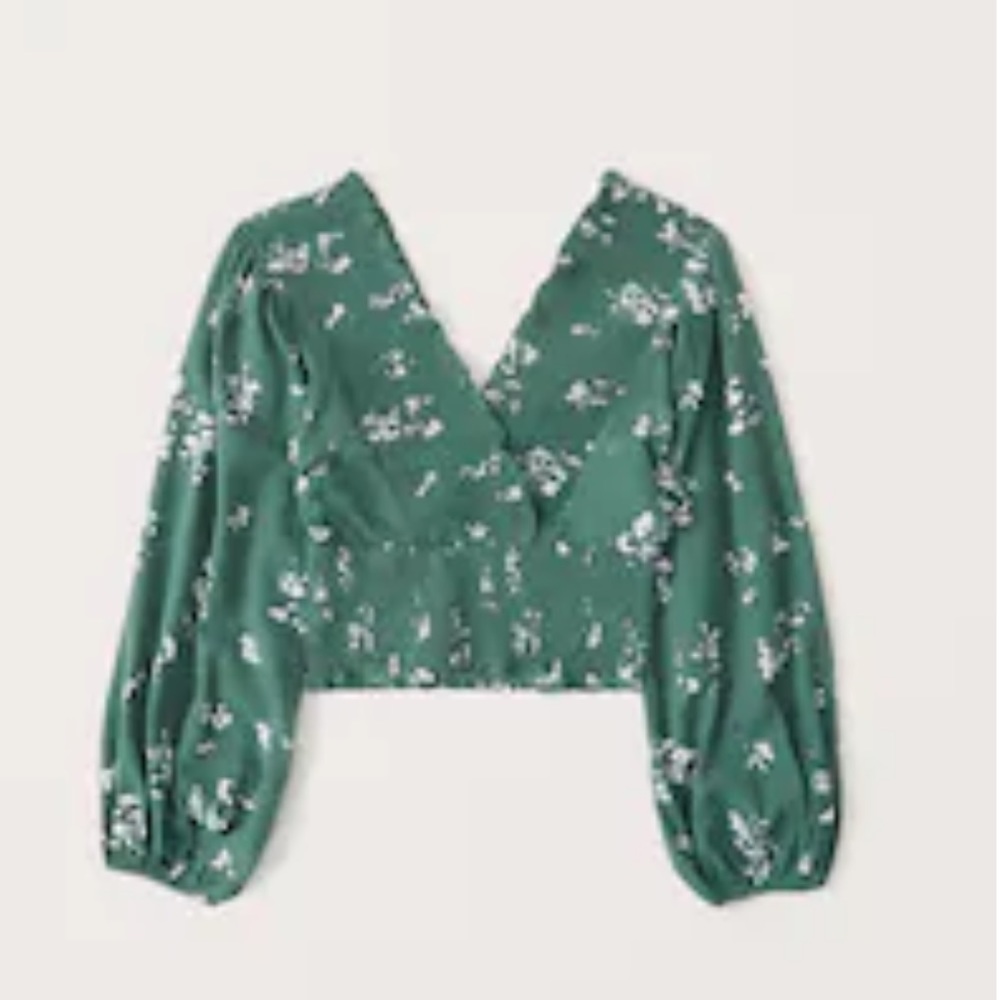 Green Abercrombie smocked long sleeve top